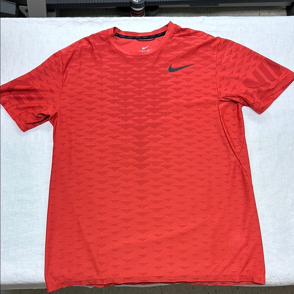Nike Men's Red Athletic Shirt